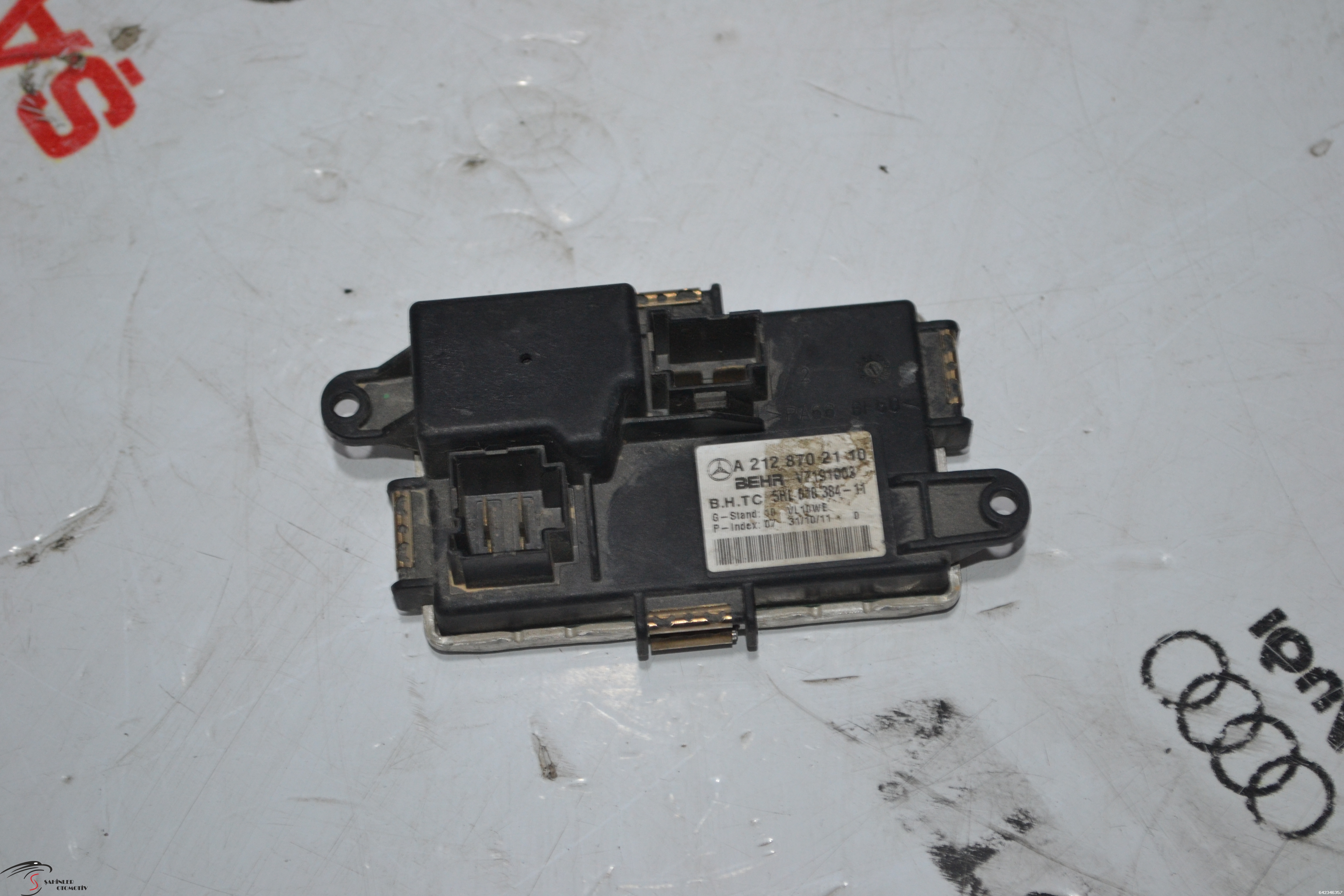 Mercedes E Serisi A212 W212 C250 W204 OEM AC Isıtıcı Üfleyici Motor Direnç Sensör A2128702110