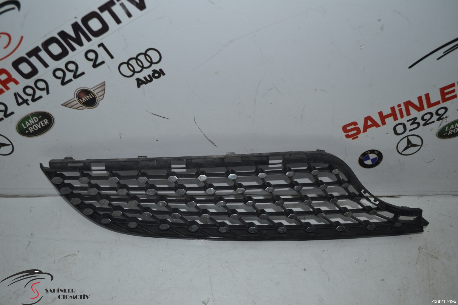 Mercedes CLA Serisi W117 A117 Sağ Ön Tampon Orta Izgara A1178881060