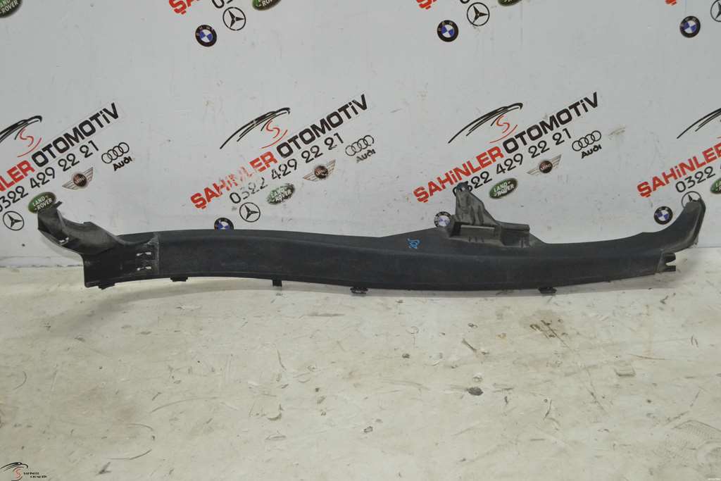 Mercedes C Serisi MERCEDES W205 ARKA SOL YAN ALT TRIM KAPAK Sol Kapak a2056900225