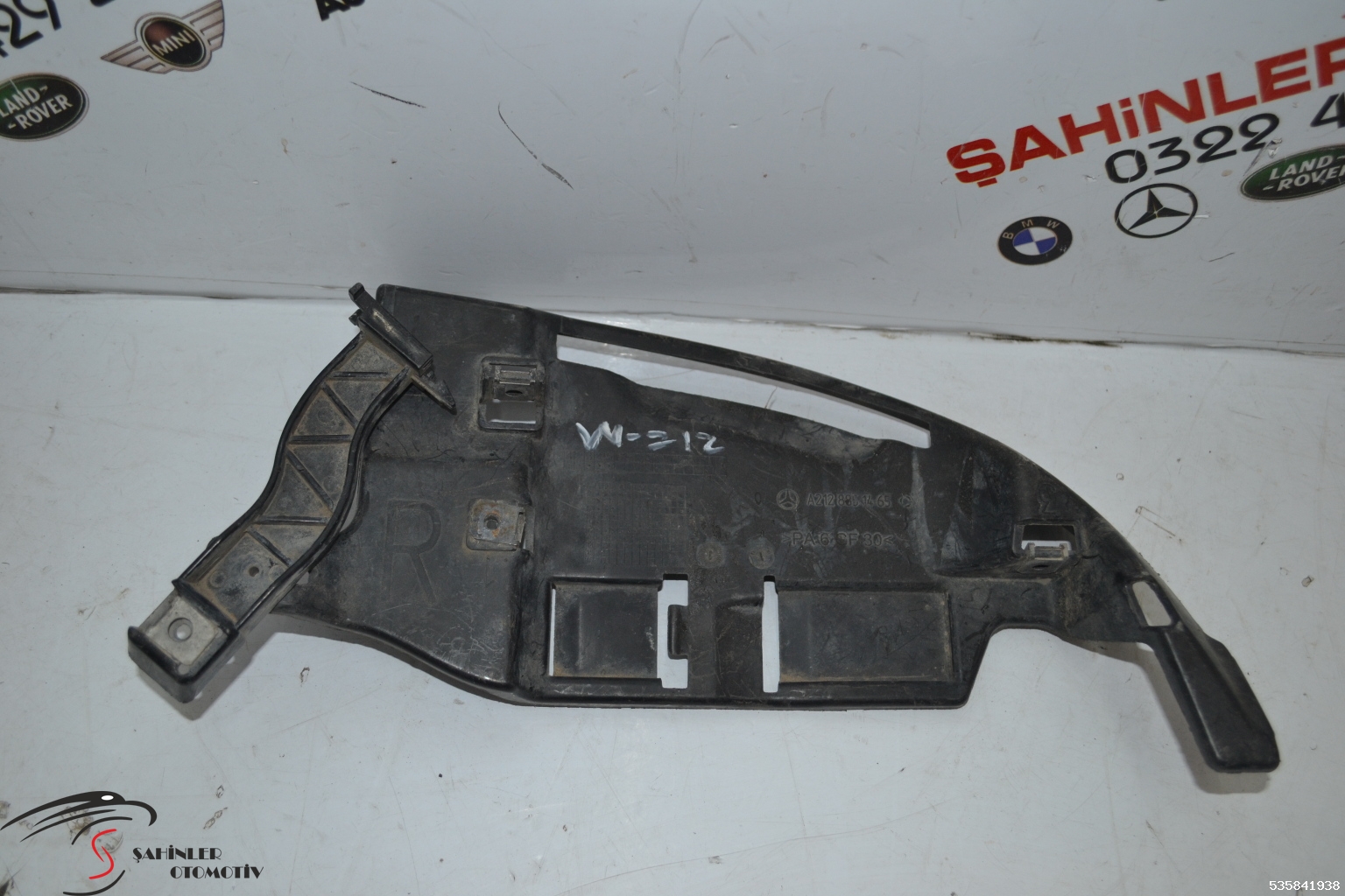 Mercedes E Serisi W212 A212 Sağ Egzoz Braketi A2128851465