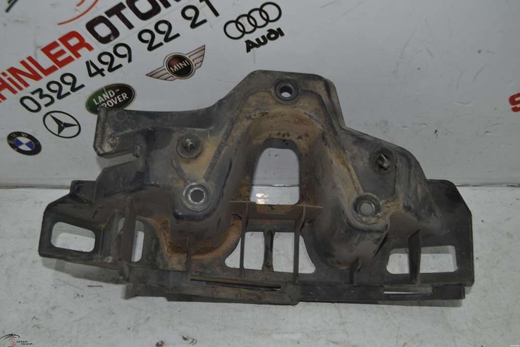 Land Rover Range Rover Sport Sağ Arka Tampon Braketi DQN000041