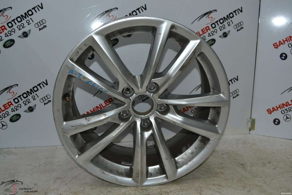 Audi A3 SLİNE 7JX17 Jant 8V0601025BF