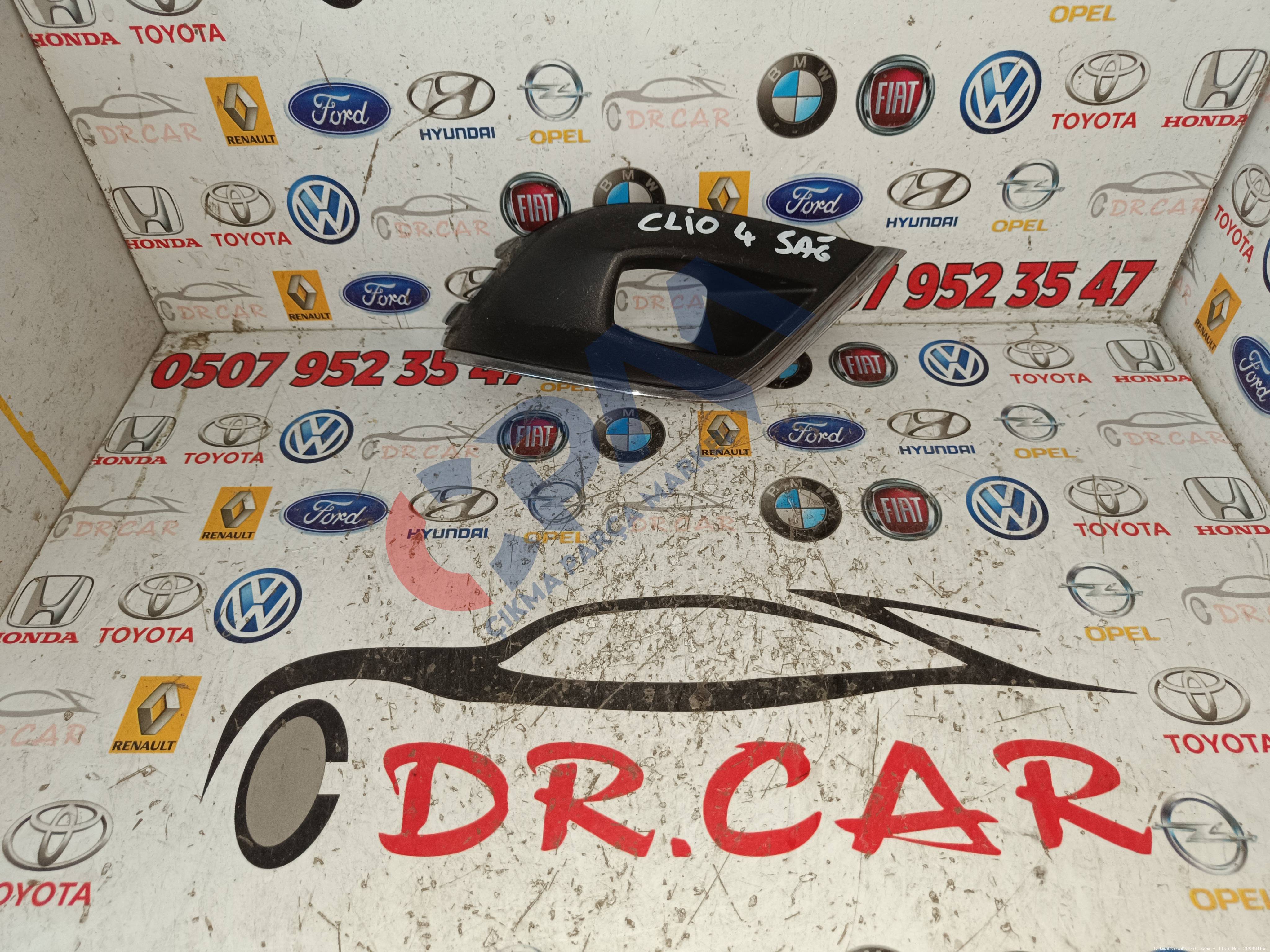 Renault Clio 4 Sağ Sis Farı Çerçevesi 281A24028R