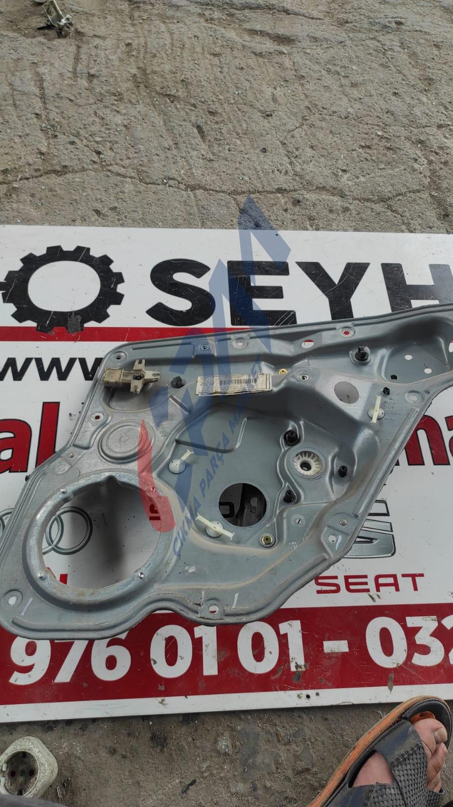 1M1916009 Seat Leon 2000 2005 sağ arka kapı cam krikosu