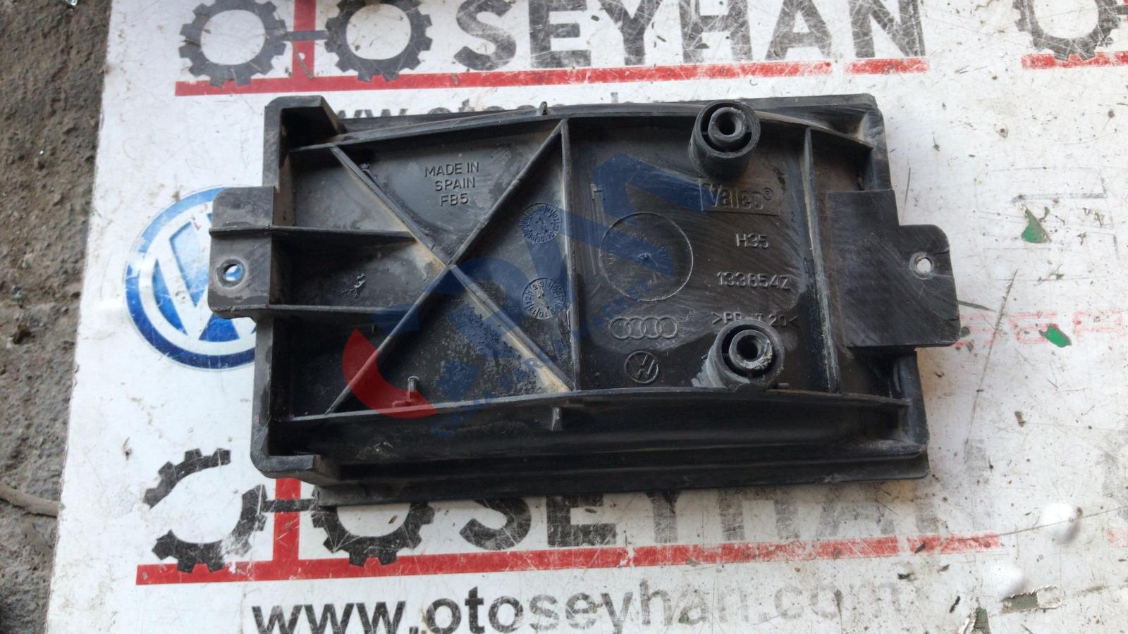 H35133854Z seat ibiza 2000 kalorifer kazanı kapağı H35133854Z