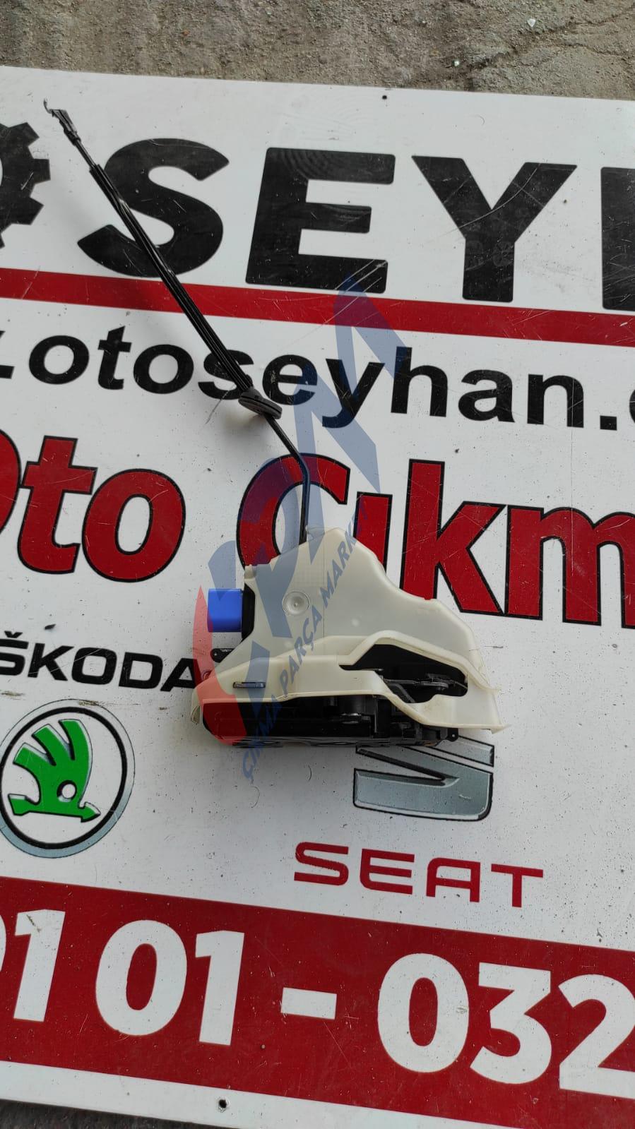 Volkswagen Jetta 2006 2011 sol arka  kapı kilidi