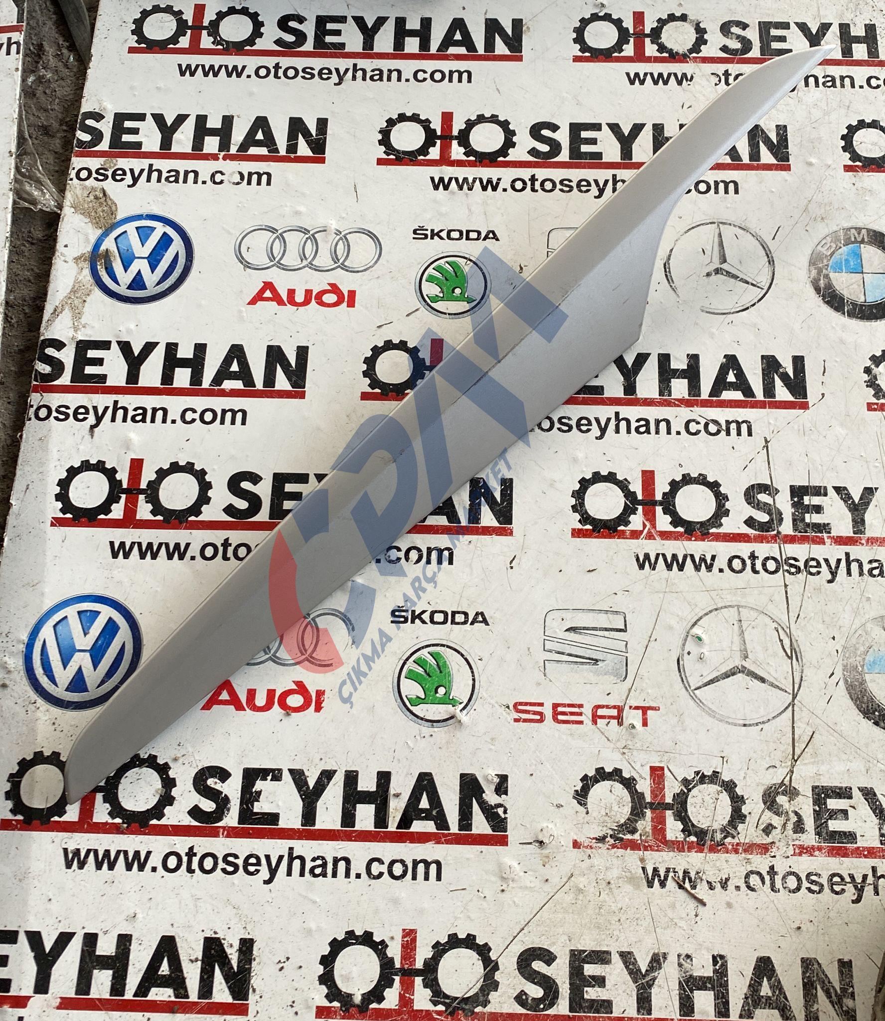 51422991389 bmw x1 E84 sol ön kapı kartonu çıtası