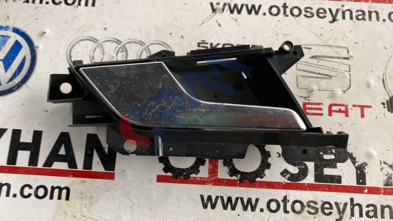 8W0959521 audi a4 2017 sol ön kapı iç açma kolu çıtası