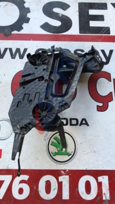 1Z0941340 skoda octavia sağ far alt braketi demiri