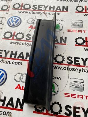 2K0945095 2K0945311 vw caddy sol arka stop yan kaplaması