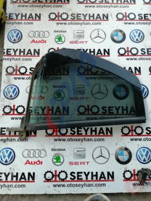 5K6845214E volkswagen golf 6 sağ arka kelebek cam