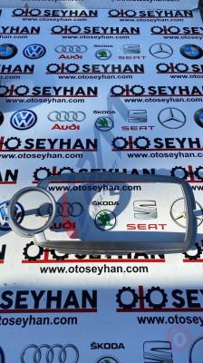 86451 0D010 toyota yaris 2012 teyp radyo çerçevesi