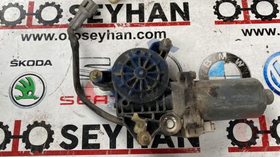 0130821631 toyota carina 98 sağ ön kapı cam motoru