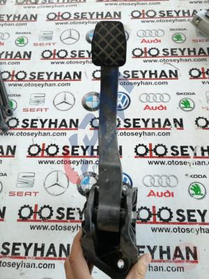 1K0721796E audi a3 2008 debriyaj pedalı