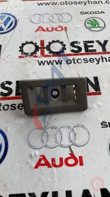 8E0819276A audi a3 2008 ön kalorifer havalandırma ızgarası orta sağ