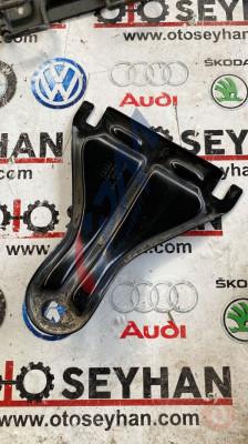 8P0858697 audi a3 2008 göğüs demiri ön bağlantı demiri