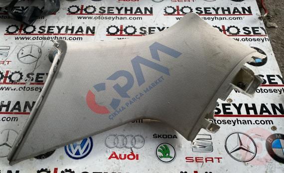 8P4867246 audi a3 2008 sağ arka bagaj direk kaplaması