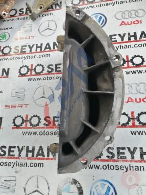 11377 03010 Toyota carina 1998 kartel alt şanzıman bağlantı braketi