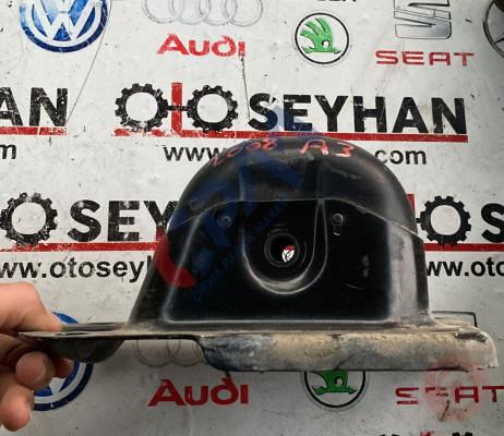 1K0505129J audi a3 sportback 2008 arka dingik bağlantı yuva