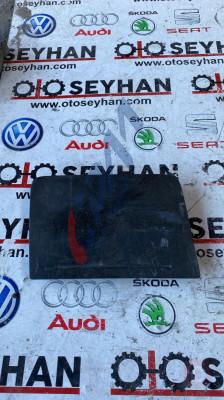 1K6867461 volkswagen golf 5 bagaj eşya bölmesi kapağı