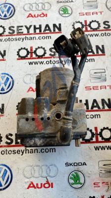 44510 05011 toyota carina 1998 2.0 gli abs beyni