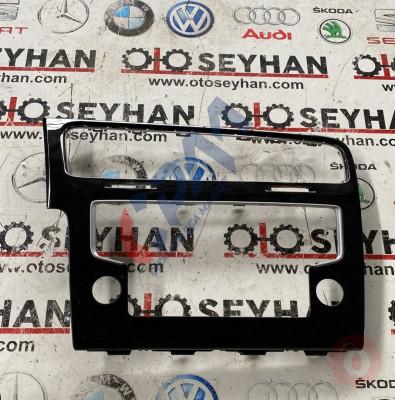 5G1819743 volkswagen golf 7 2014 göğüs teyp ızgara çerçevesi kaplaması