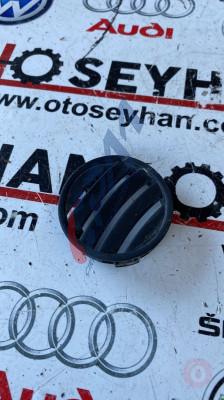 8P0819793B audi a3 2008 göğüs sol üst havalandırma ızgarası