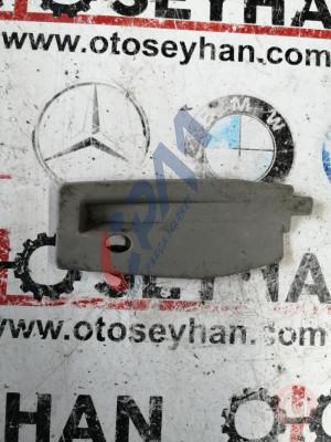 1K0864227C volkswagen golf 5 sağ yolcu ayak havalandırma kapağı