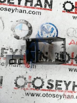 1K0937561 vw golf 5 fiş yuvası sağ