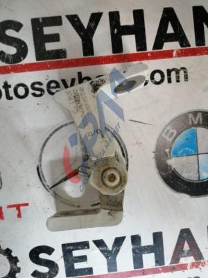 8K0831401D seat toledo 2012 19 sol ön kapı üst menteşesi