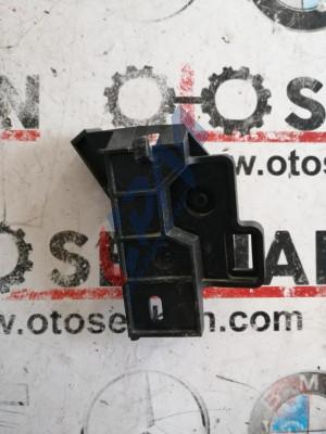 517823633B vw golf 6 kaput açma kolu yuvası mekanizması