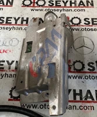 8L1864775 volkswagen golf 4 ayak basma braketi