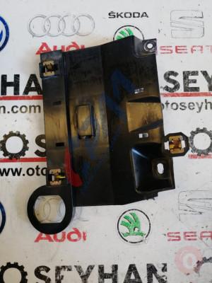 1T1863143 volkswagen caddy orta konsol bağlantı braketi