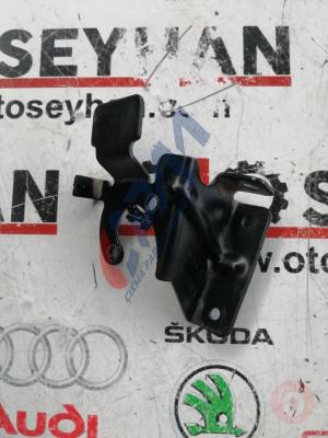 5Q0512521J audi a3 2020 esp sensörü tutucu demiri