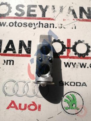 5Q0816679B audi a3 2020 klima borusu birleştirme valfi