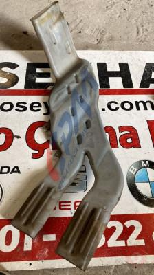 64221908670 bmw 5 serisi E34 sağ arka ayak havalandırma borusu