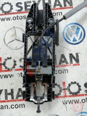 8V0837885 audi a3 2020 sol ön kapı dış açma kolu braketi