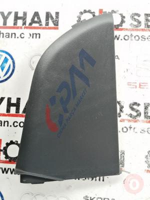 55318 12100 Toyota corolla 2008 göğüs sol yan kaplaması