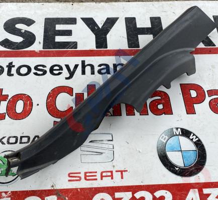 62551 12210 toyota corolla 2008 sağ arka koltuk yan eşik kaplaması