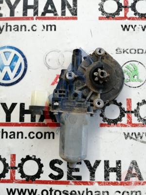 MN182354 mitsubishi l200 2014 sol arka kapı cam motoru