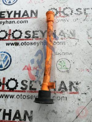 06A103638Q audi a3 2010 yağ seviye çubuğu borusu