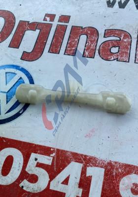 1K0858685 volkswagen golf 5 sağ ön tavan tutamağı yuvası