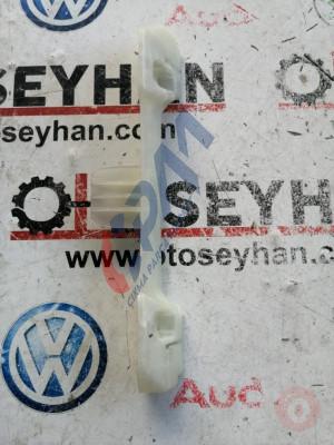 1K0858685 volkswagen golf 5 tavan tutamağı braketi