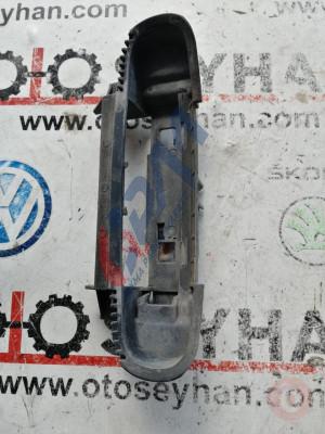 4B0839885 audi a3 2010 sağ ön kapı dış açma kolu braketi