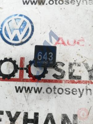 8K0951253 volkswagen audi seat skoda 643 nolu röle