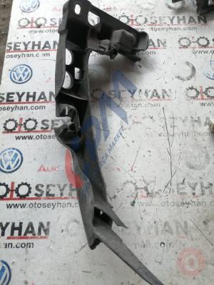 8P0805608 audi a3 2010 far alt braketi sağ