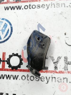 8P1863583 audi a3 2010 göğüs orta bağlantı demiri