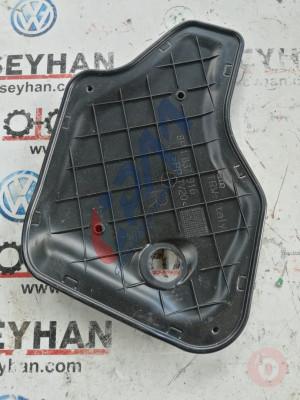 8P4837916 audi a3 2010 sağ ön kapı iç panel kapağı