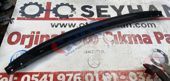 8V5863433B audi a3 2020 arka cam pandizot alt halısı kaplaması