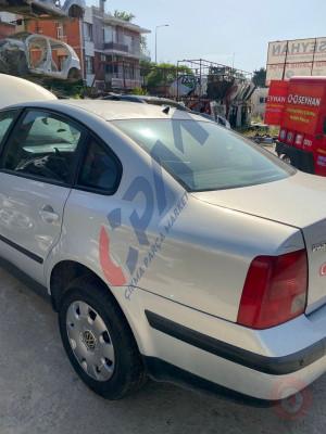 volkswagen passat B5 sol arka çamurluk kesme